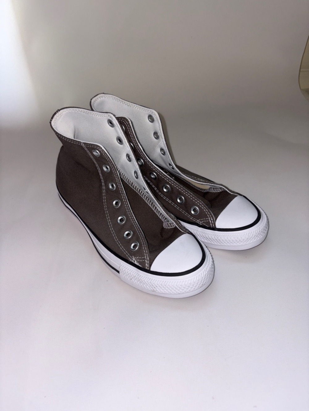 Converse Chuck Taylor All Star High-Top Sneakers Size 6
